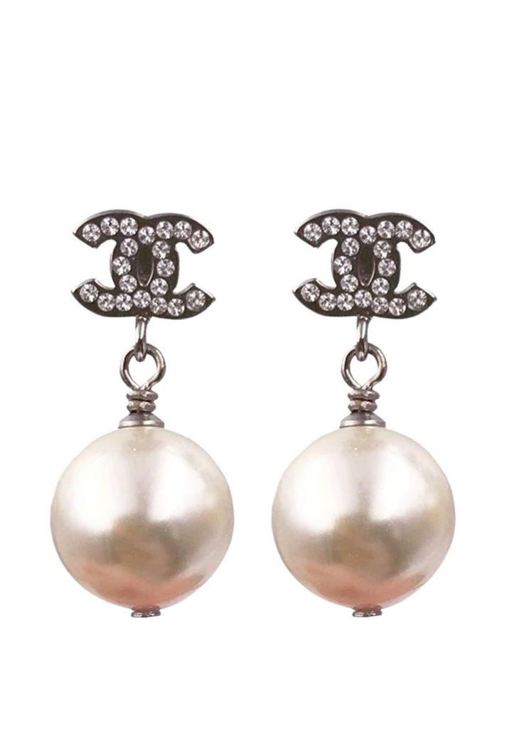 chanel hanging earrings cc logo